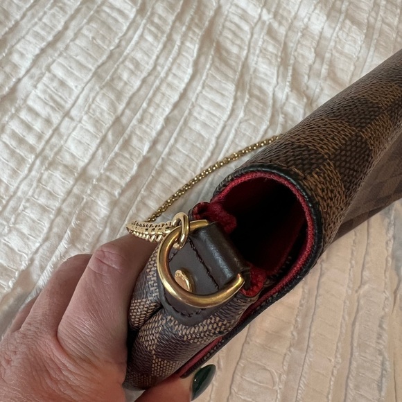 $1299 🅿️🅿️ - Authentic Louis Vuitton Favorite MM - Picture 6 of 13